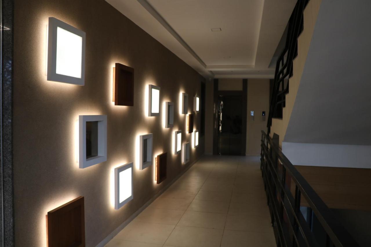Sk Lords Inn Ahmedabad Exteriör bild
