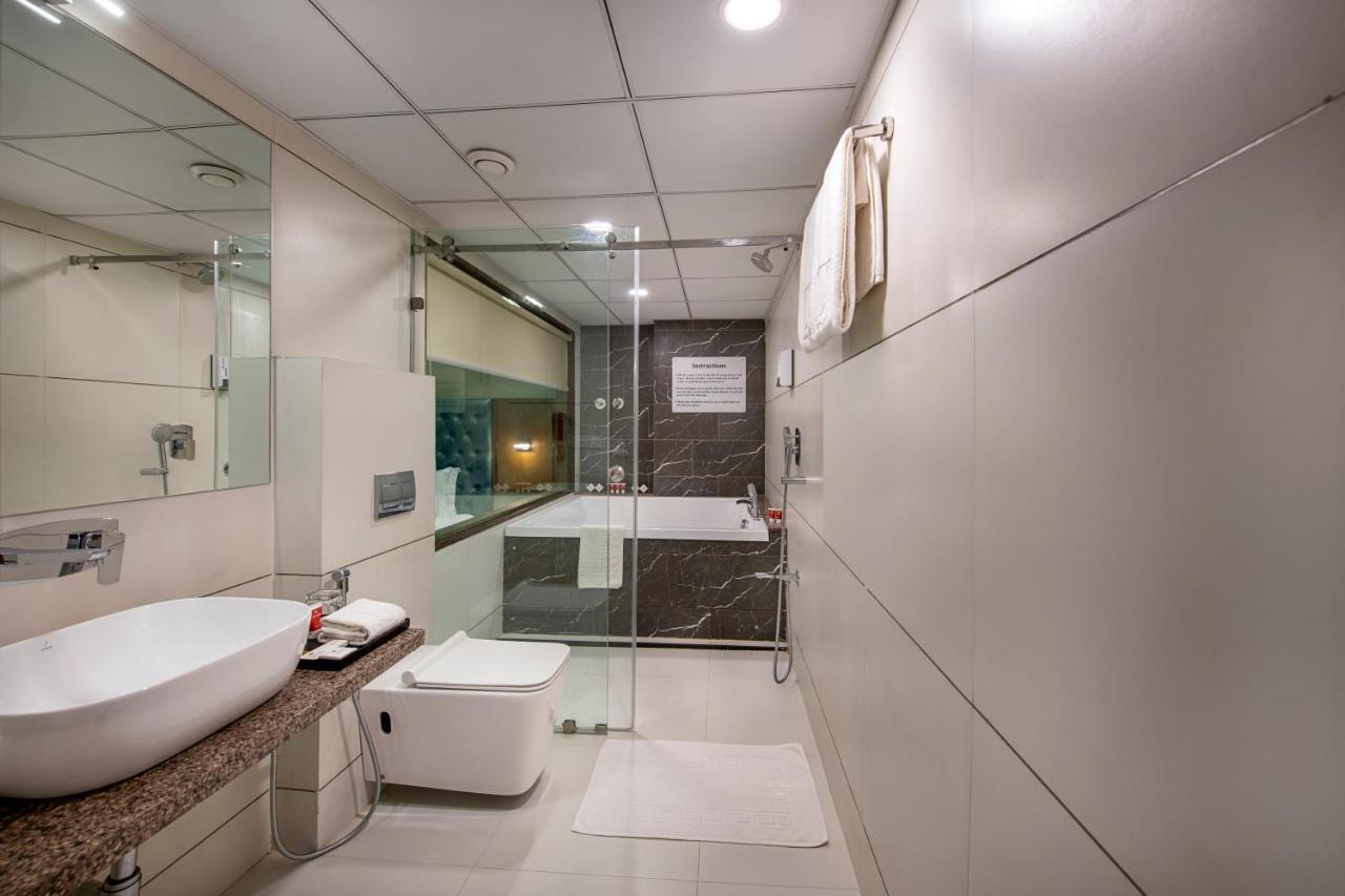 Sk Lords Inn Ahmedabad Exteriör bild